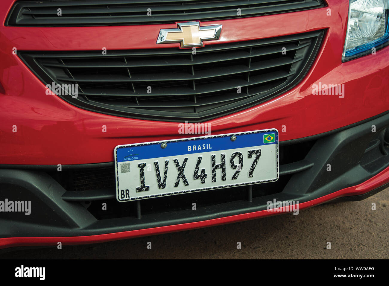 Cambara do Sul, Brasile - 19 luglio, 2019. Auto targa con nuovo design utilizzato dai paesi del Mercosur (Mercato comune del Sud) a Cambara do Sul. Foto Stock