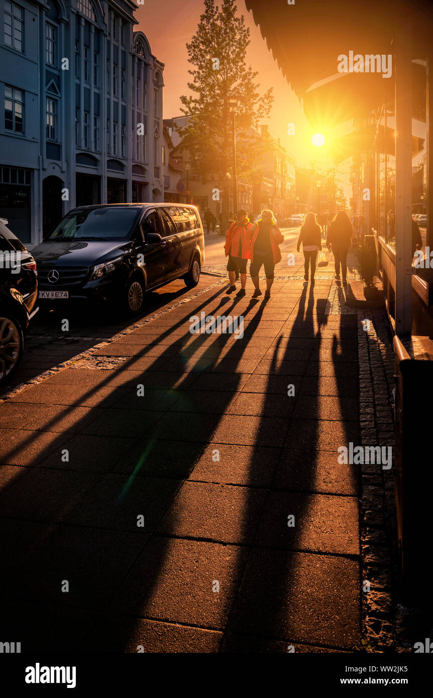Scene di strada, nel centro di Reykjavik, Islanda Foto Stock