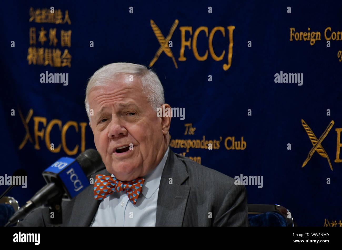 Tokyo, Giappone. Xii Sep, 2019. Investitore Jim Rogers parla durante la conferenza stampa per il suo nuovo libro "Il futuro del Giappone e del mondo che verrà letto attraverso il flusso di denaro". Per i corrispondenti esteri' club a Tokyo in Giappone il Giovedì 12 Settembre, 2019. Foto di Keizo Mori/UPI Credito: UPI/Alamy Live News Foto Stock
