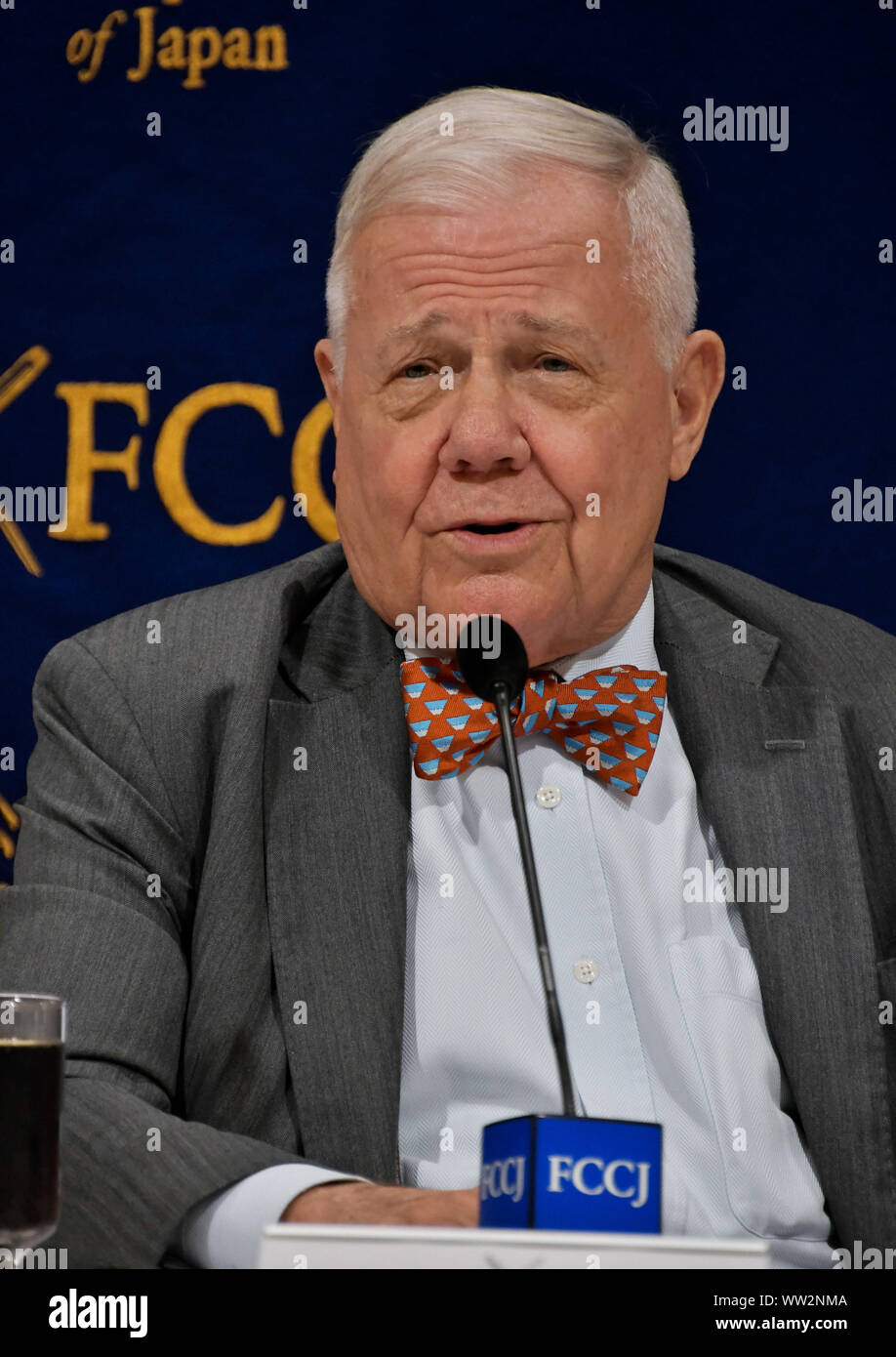 Tokyo, Giappone. Xii Sep, 2019. Investitore Jim Rogers parla durante la conferenza stampa per il suo nuovo libro "Il futuro del Giappone e del mondo che verrà letto attraverso il flusso di denaro". Per i corrispondenti esteri' club a Tokyo in Giappone il Giovedì 12 Settembre, 2019. Foto di Keizo Mori/UPI Credito: UPI/Alamy Live News Foto Stock