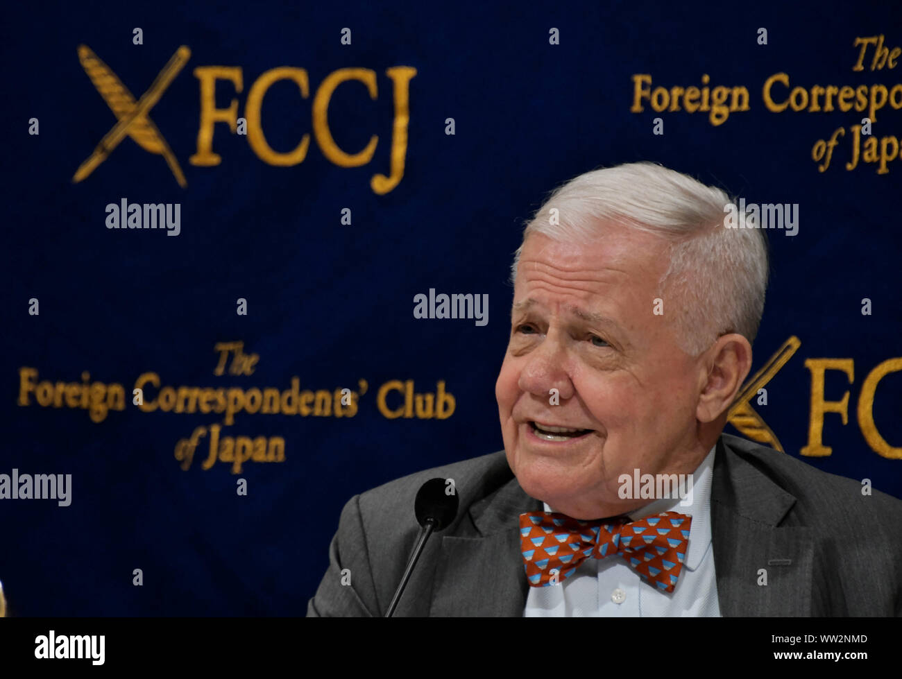 Tokyo, Giappone. Xii Sep, 2019. Investitore Jim Rogers parla durante la conferenza stampa per il suo nuovo libro "Il futuro del Giappone e del mondo che verrà letto attraverso il flusso di denaro". Per i corrispondenti esteri' club a Tokyo in Giappone il Giovedì 12 Settembre, 2019. Foto di Keizo Mori/UPI Credito: UPI/Alamy Live News Foto Stock