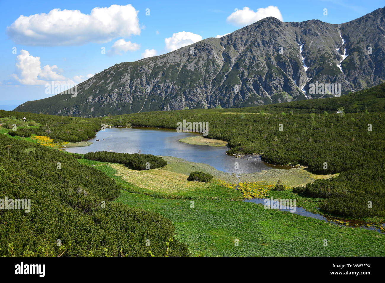 Bellissimo paesaggio nel Belianske Tatra con il lago Vel'ke Biele pleso. La Slovacchia. Foto Stock