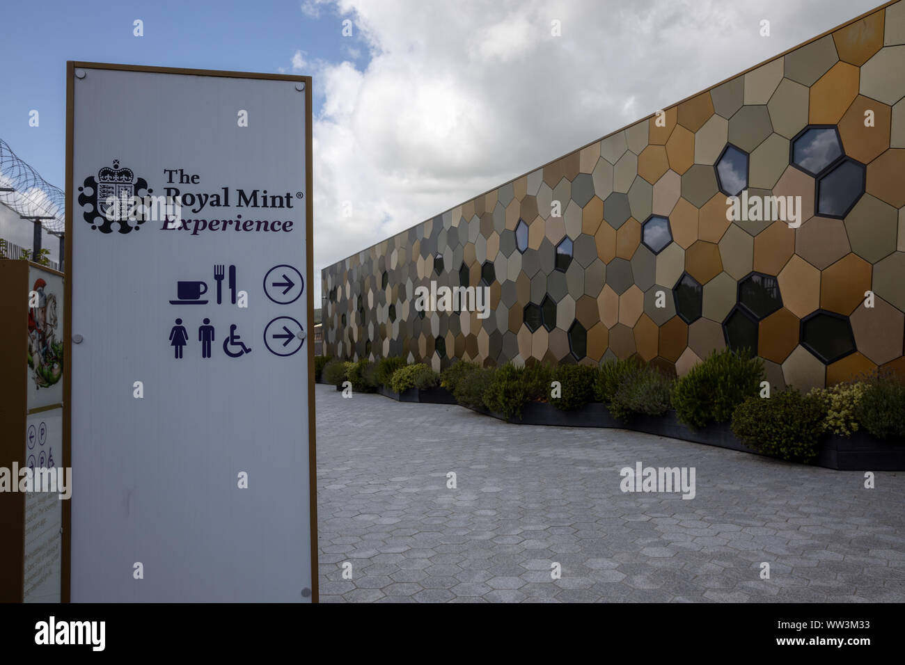 Ingresso al Royal Mint, Llantrisant, Pontyclun, Galles Foto Stock
