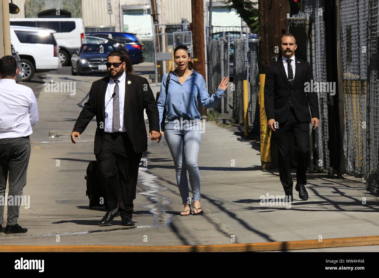 Whitney Cummings arriva a Jimmy Kimmel Live! Studio in Los Angeles, California con: Whitney Cummings dove: Hollywood, California, Stati Uniti quando: 12 Ago 2019 Credit: WENN.com Foto Stock