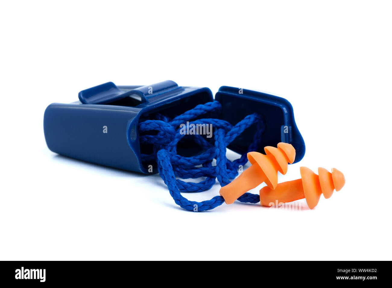 Arancione tappi per le orecchie riutilizzabili su sfondo bianco, personale attrezzature di sicurezza Foto Stock Arancione tappi per le orecchie riutilizzabili su sfondo bianco, personale attrezzature di sicurezza Foto Stock