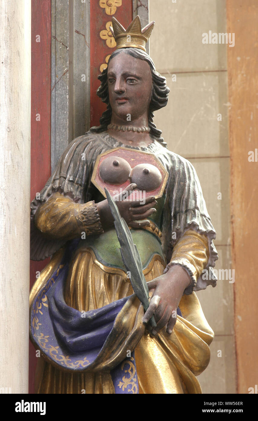 Sant'Agata di Sicilia, statua sull altare della Madonna nella chiesa di Santa Maria Maddalena in Cazma, Croazia Foto Stock