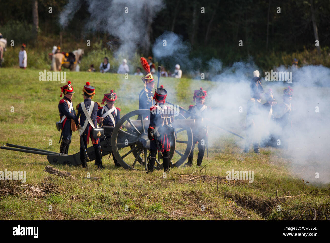 Borodino village, Regione di Mosca/Russia - 02.09.2018: la ricostruzione della battaglia di Borodinò nel 1812 tra russi e delle forze francesi. Foto Stock