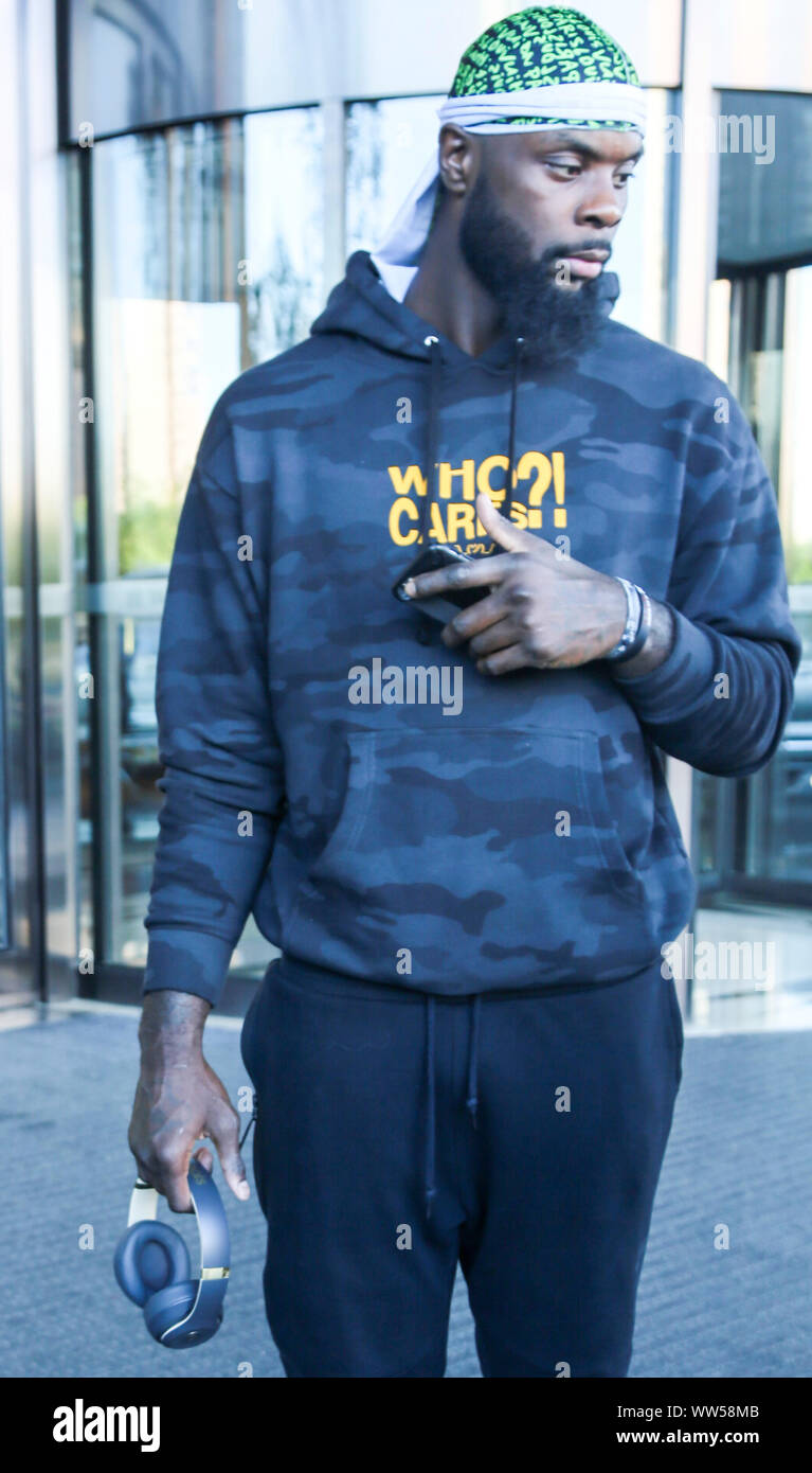 American giocatore di pallacanestro professionale lancia Stephenson, che gioca per Liaoning battenti Leopardi di cinese di pallacanestro, arriva a Shenyang Taoxian Aeroporto Internazionale di Shenyang City, a nord-est della Cina di provincia di Liaoning, 11 settembre 2019. Foto Stock