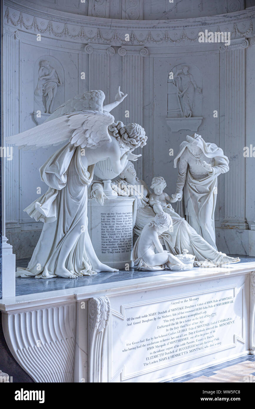 St Edmund la Chiesa è la casa del Montagu monumenti- una collezione di classe mondiale di statue di marmo Foto Stock