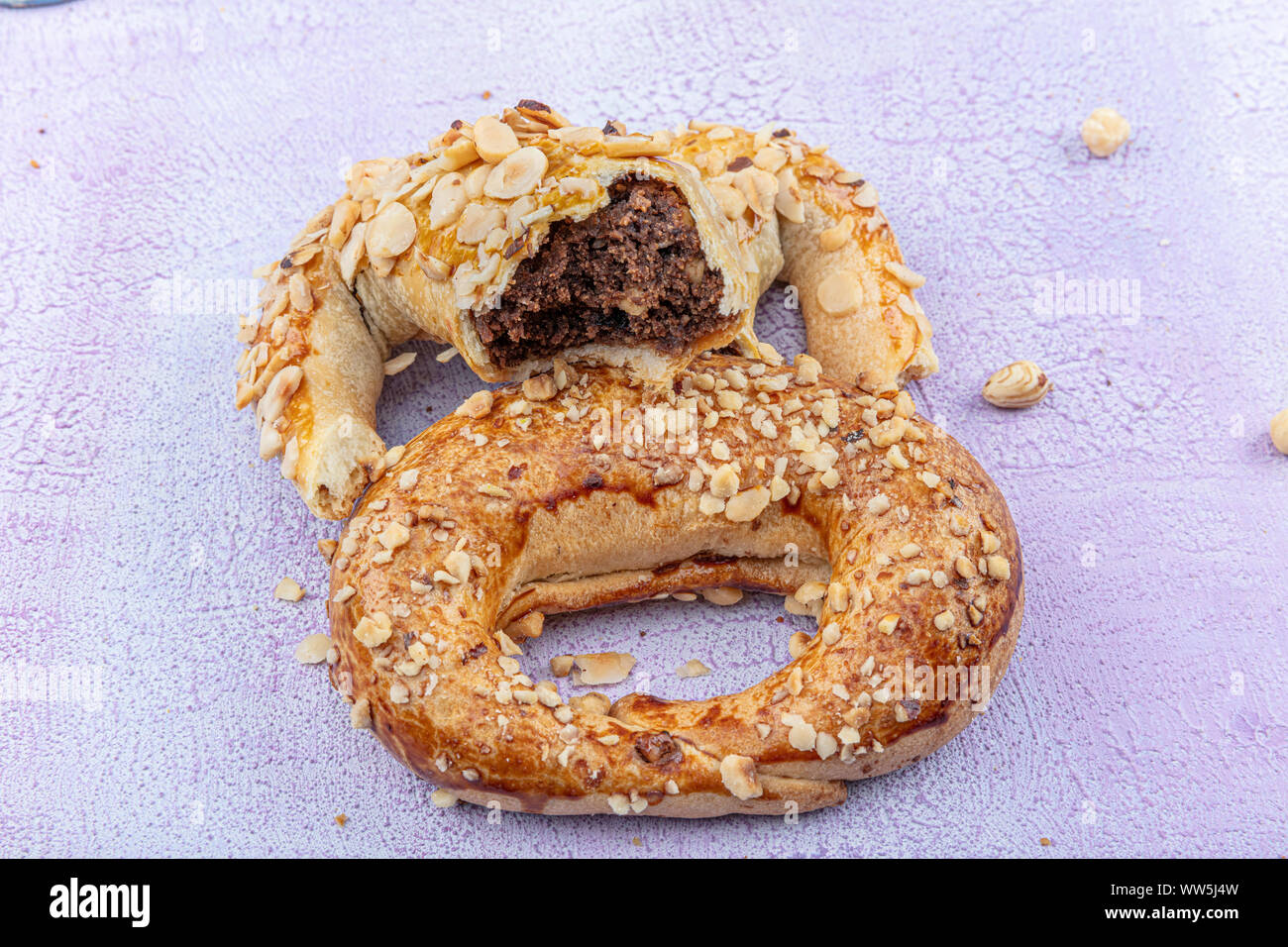 Ay coregi / Turco la pasta con cioccolato, sesamo e dado. Foto Stock