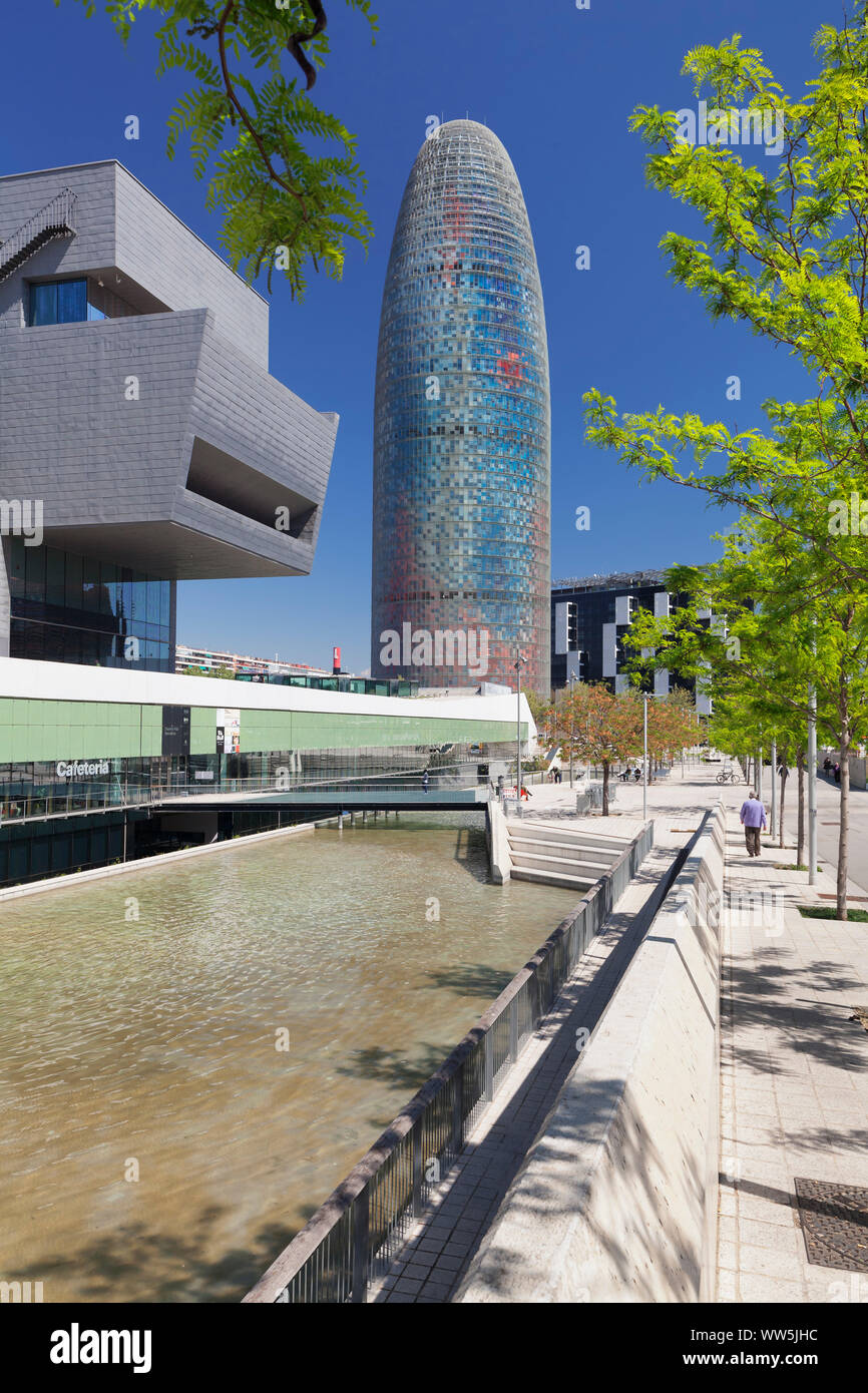 Torre Agbar, architetto Jean Nouvel, Plaça de les Glories Catalanes, Barcellona, in Catalogna, Spagna Foto Stock