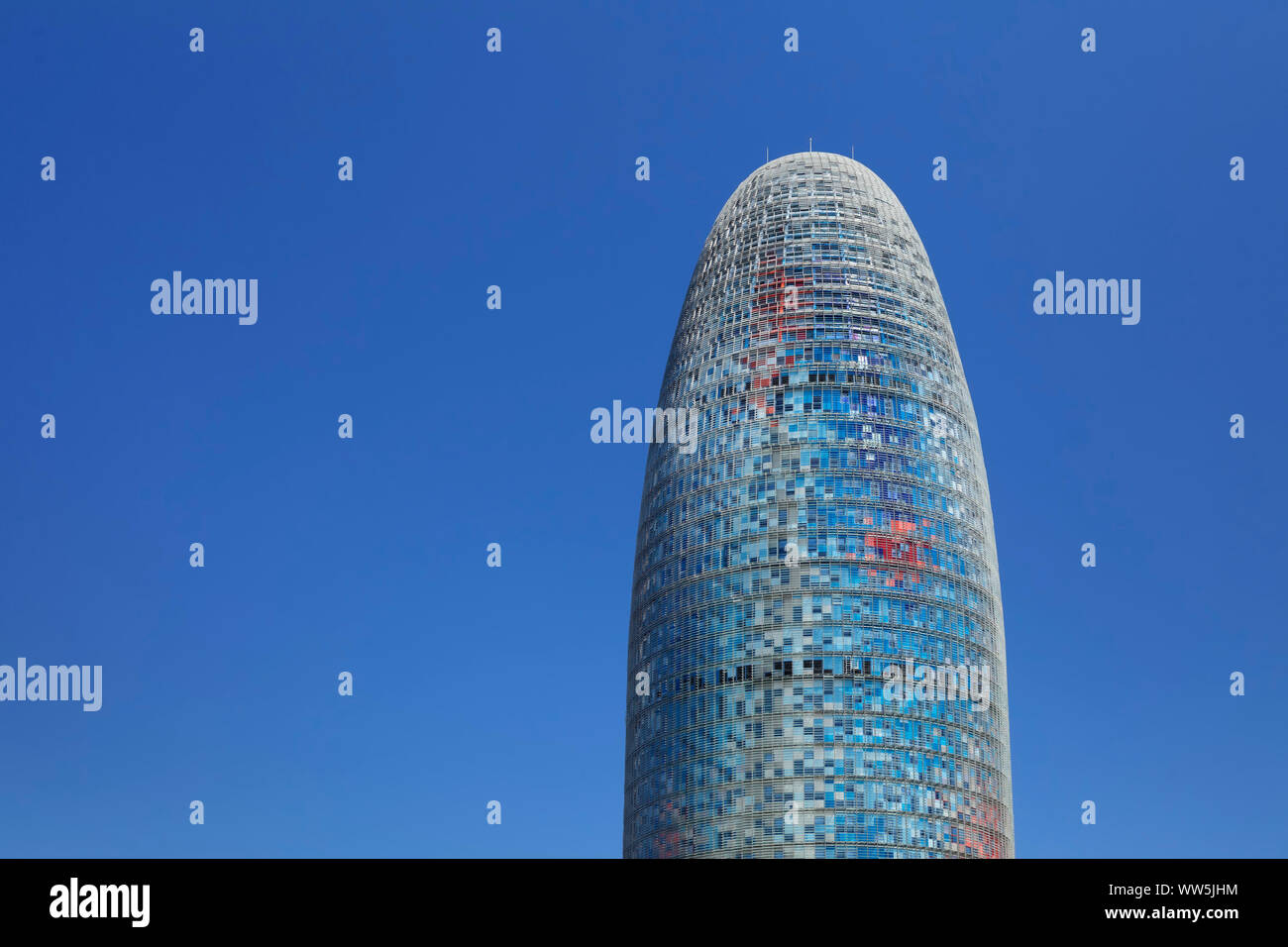 Torre Agbar, architetto Jean Nouvel, Plaça de les Glories Catalanes, Barcellona, in Catalogna, Spagna Foto Stock