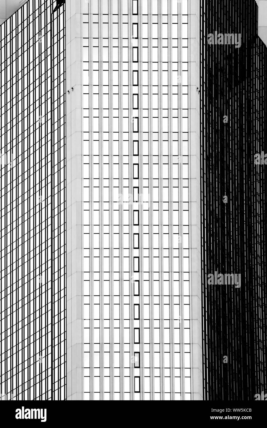 Abstract dettaglio colpo di un grattacielo di facciata con finestra e linee, Foto Stock