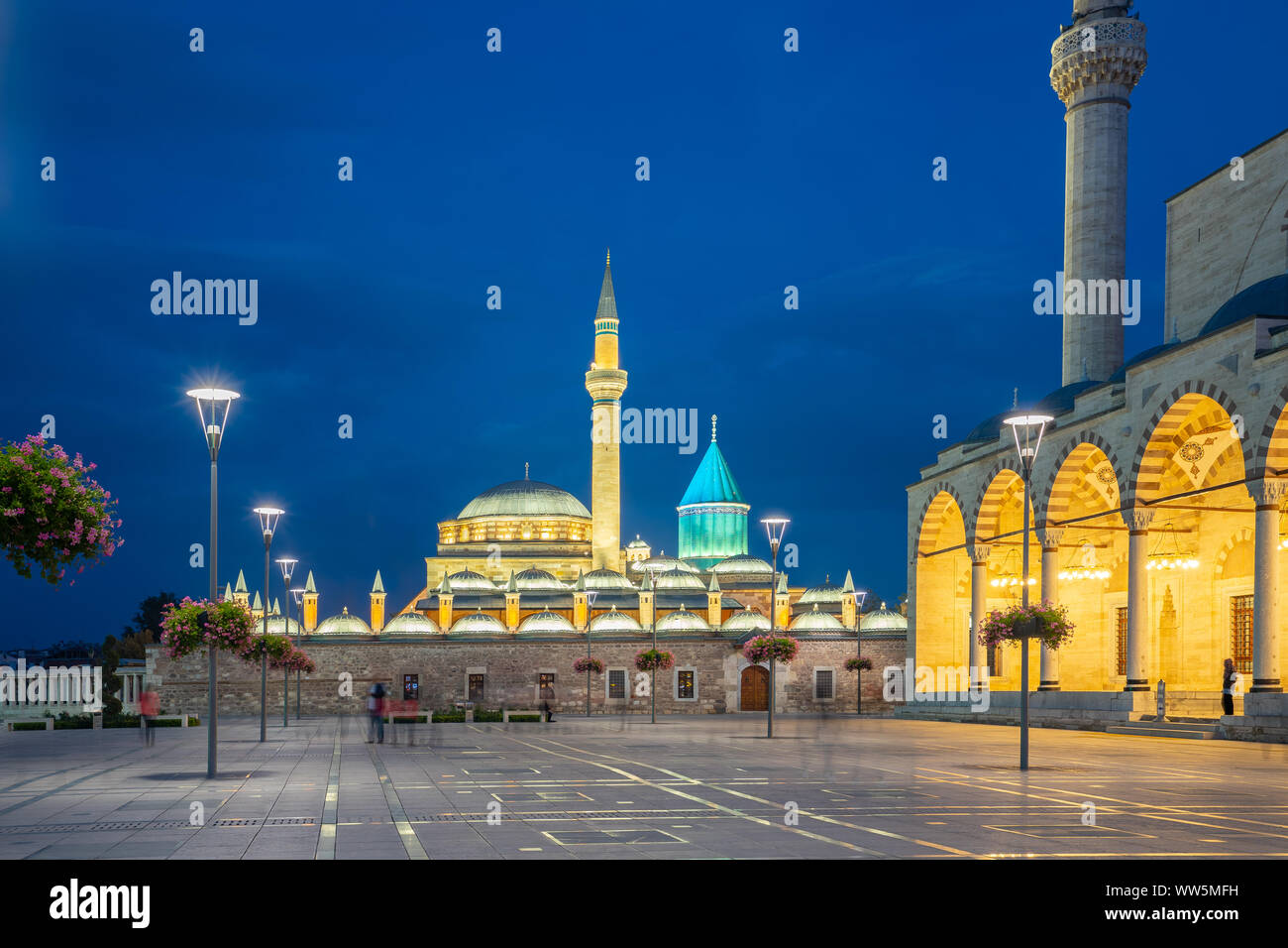 Vista notturna del museo di Mevlana a Konya, Turchia. Foto Stock