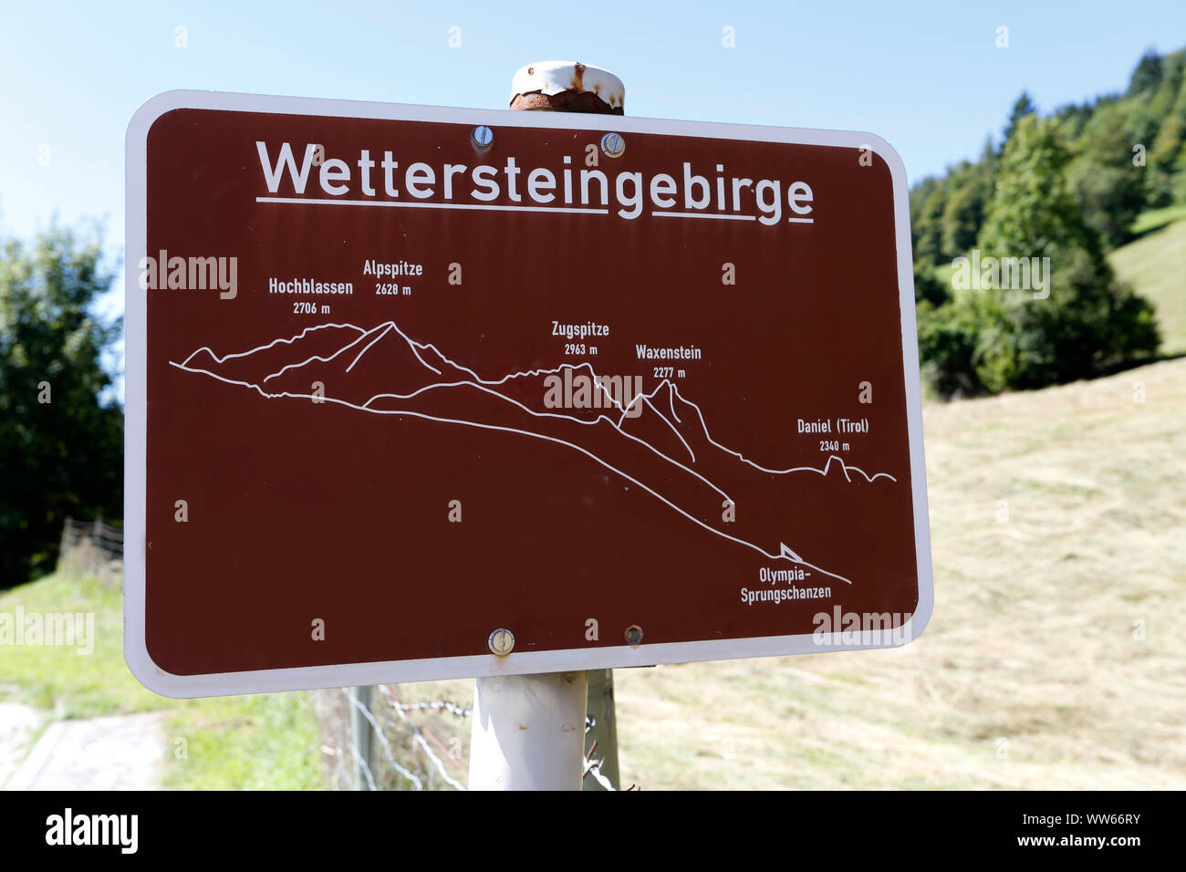 Segno, gamma di Wetterstein, Alpi Orientali, Alpi, Garmisch-Partenkirchen, Baviera, Germania, Europa Foto Stock