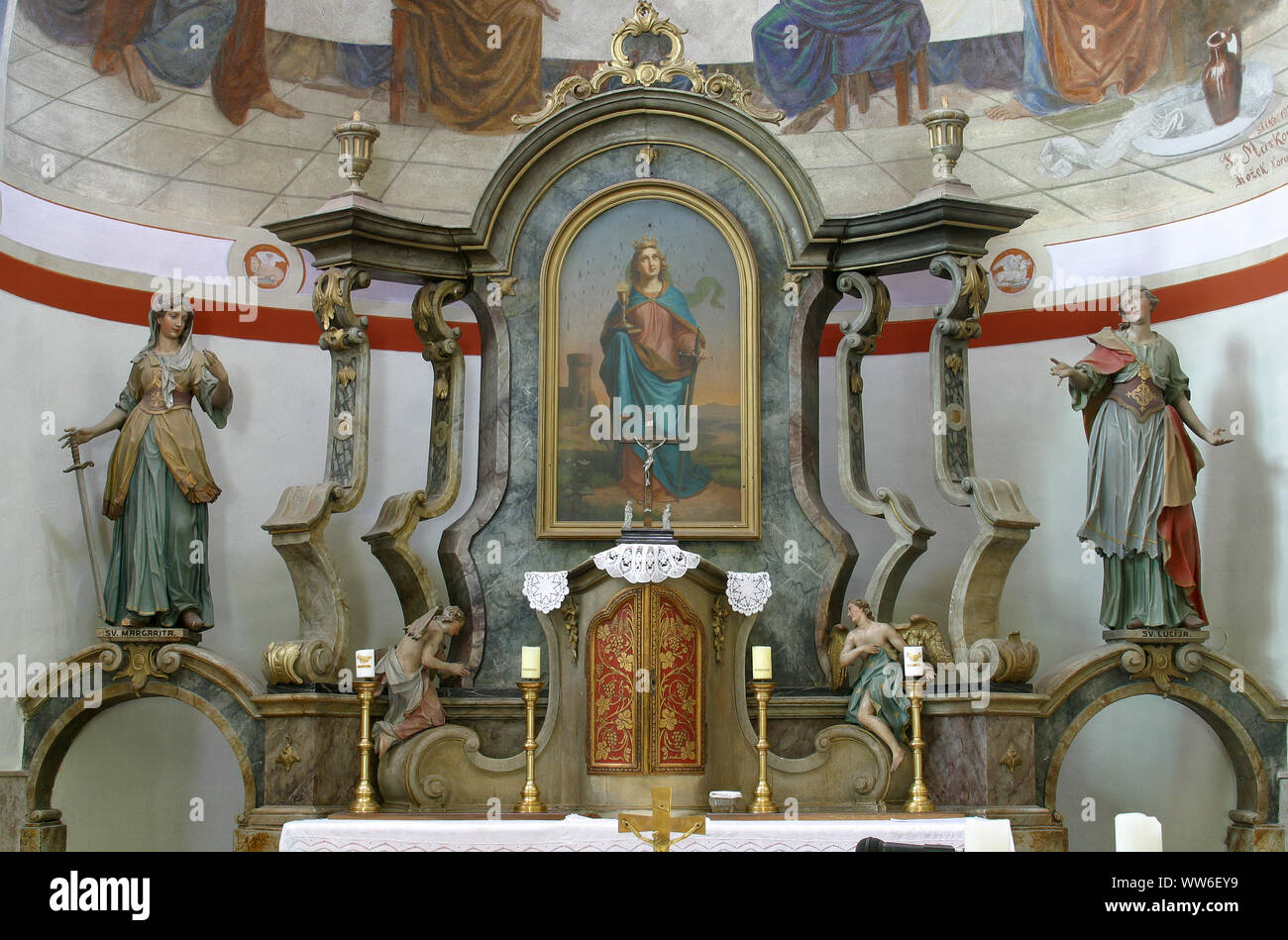 L'altare della chiesa di Santa Barbara in Bedekovcina, Croazia Foto Stock