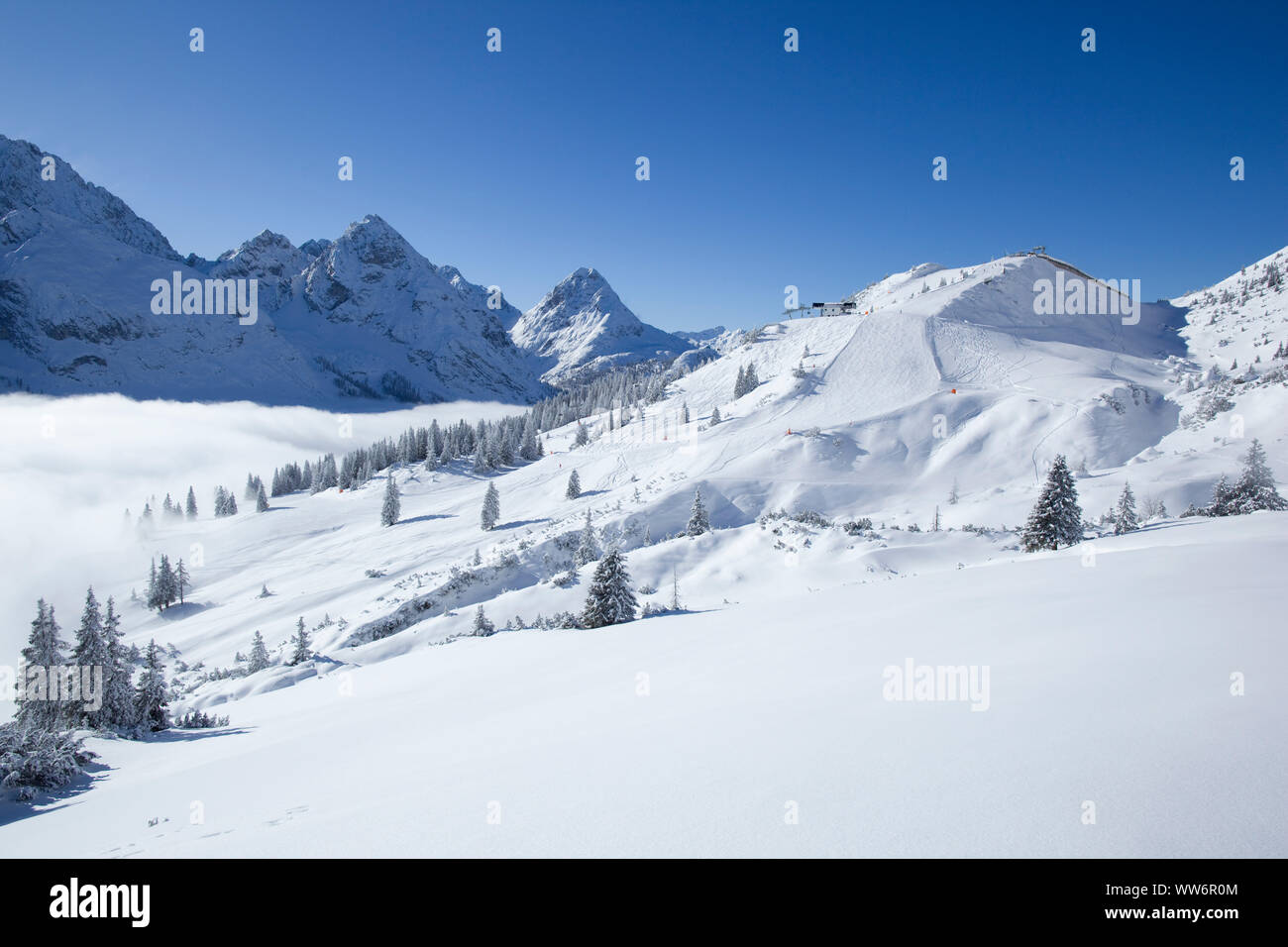 Area sci Ehrwalder Alm, Wettersteingebirge, vicino a Ehrwald, Tirolo, Austria Foto Stock