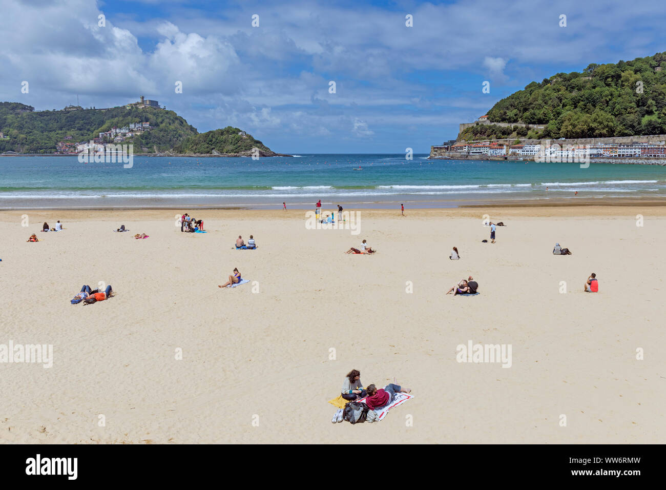 La Concha Beach, San Sebastian, Provincia di Gipuzkoa, Paesi Baschi, Spagna. Foto Stock