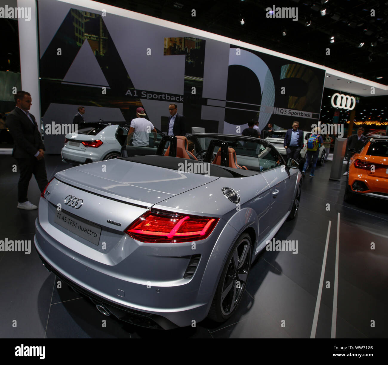 Francoforte, Germania. Xii Sep, 2019. La casa automobilistica tedesca Audi, parte del gruppo Volkswagen, visualizza la Audi TT Roadster 45 TFSI quattro al 2019 Internationale Automobil-Ausstellung (IAA). (Foto di Michael Debets/Pacific Stampa) Credito: Pacific Press Agency/Alamy Live News Foto Stock