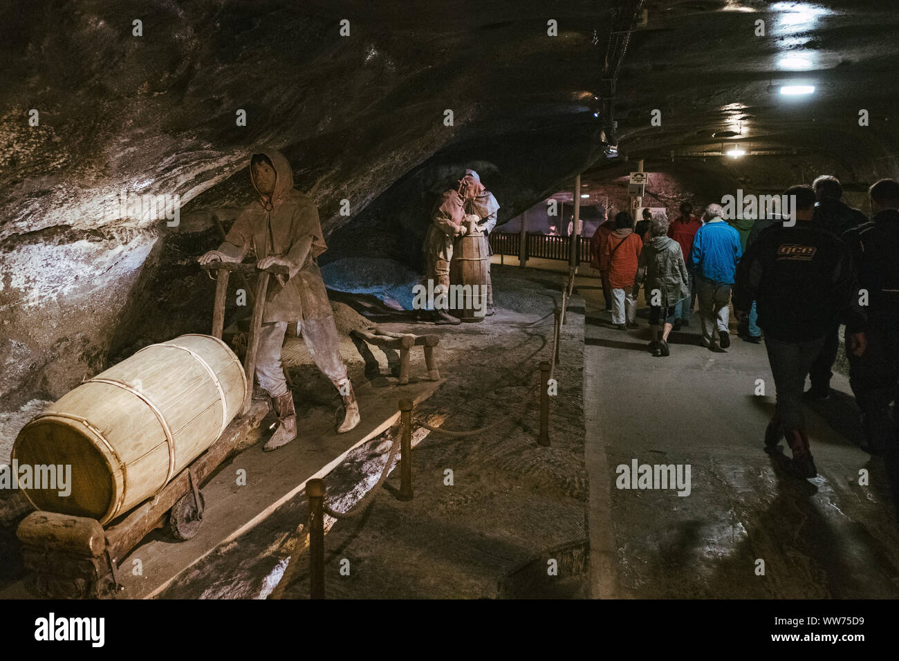 Visita a una miniera di sale vicino a Cracovia in Polonia Foto Stock