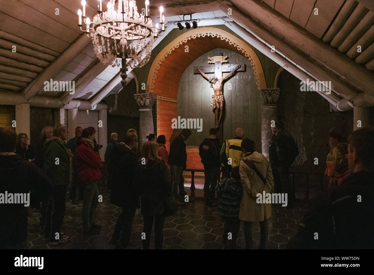 Visita a una miniera di sale vicino a Cracovia in Polonia Foto Stock