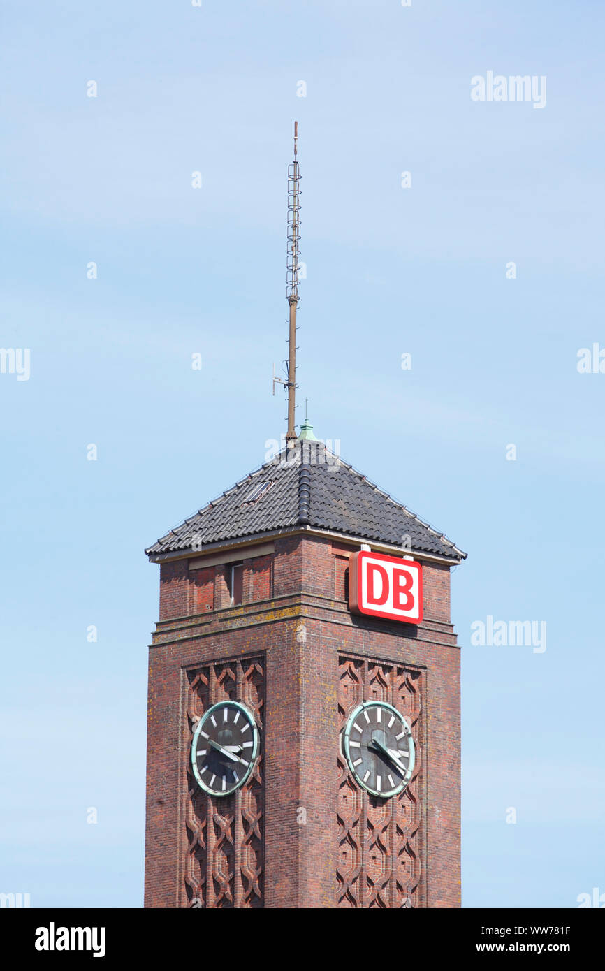 Stazione centrale, torre della città di Oldenburg nel distretto di Oldenburg, Bassa Sassonia, Germania Foto Stock