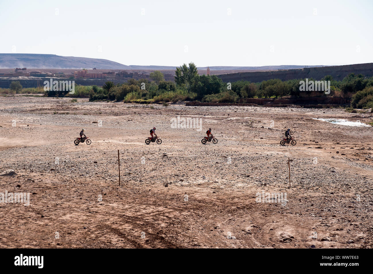 Il Marocco, Alto Atlas Kasbah Ait Ben Haddou, Cross-Motorcycles Foto Stock