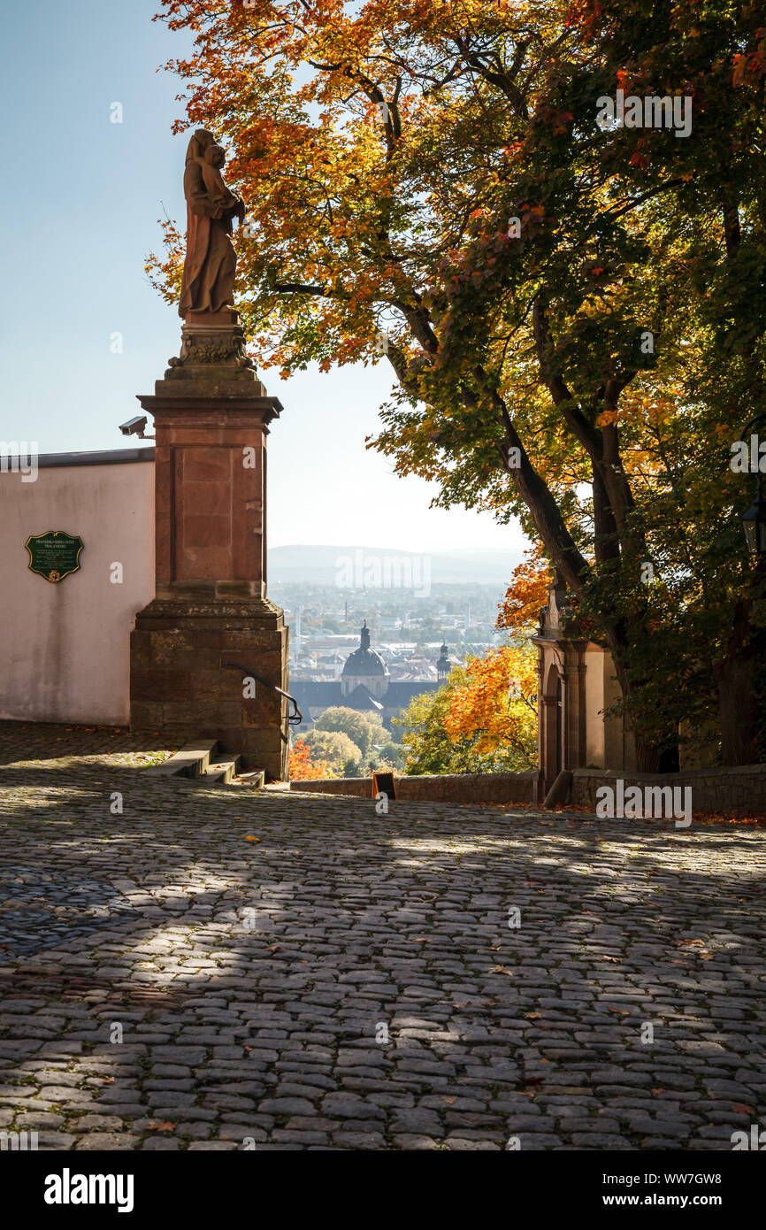 Vista su Fulda e St.Salvator, la storica chiesa barocca, Fulda Hesse, Germania Foto Stock