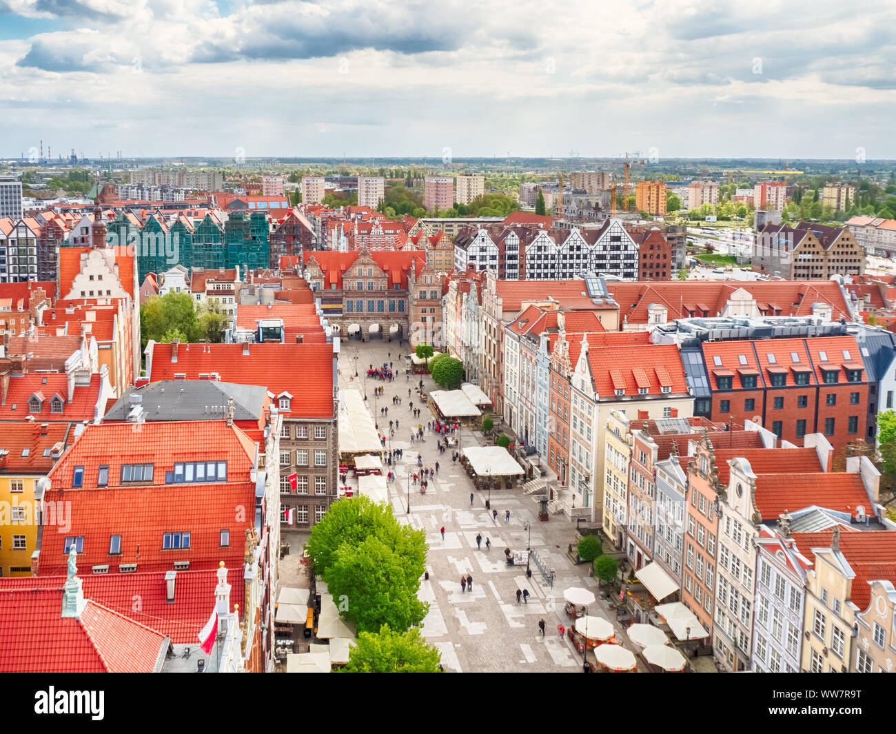 Vista del Mercato Lungo (Długi Targ) dal Municipio principale torre di Danzica, Polonia Foto Stock