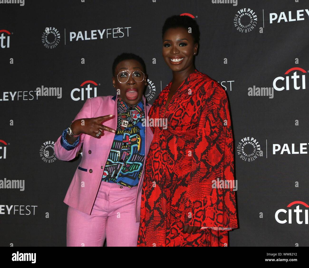 Gina Yashere, Folake Olowofoyeku presso gli arrivi per caduta PaleyFest TV Anteprime: CBS presenta tutti salire e BOB CUORI ABISHOLA, Paley Centre for Media, Beverly Hills, CA, 12 settembre 2019. Foto di: Priscilla concedere/Everett Collection Foto Stock