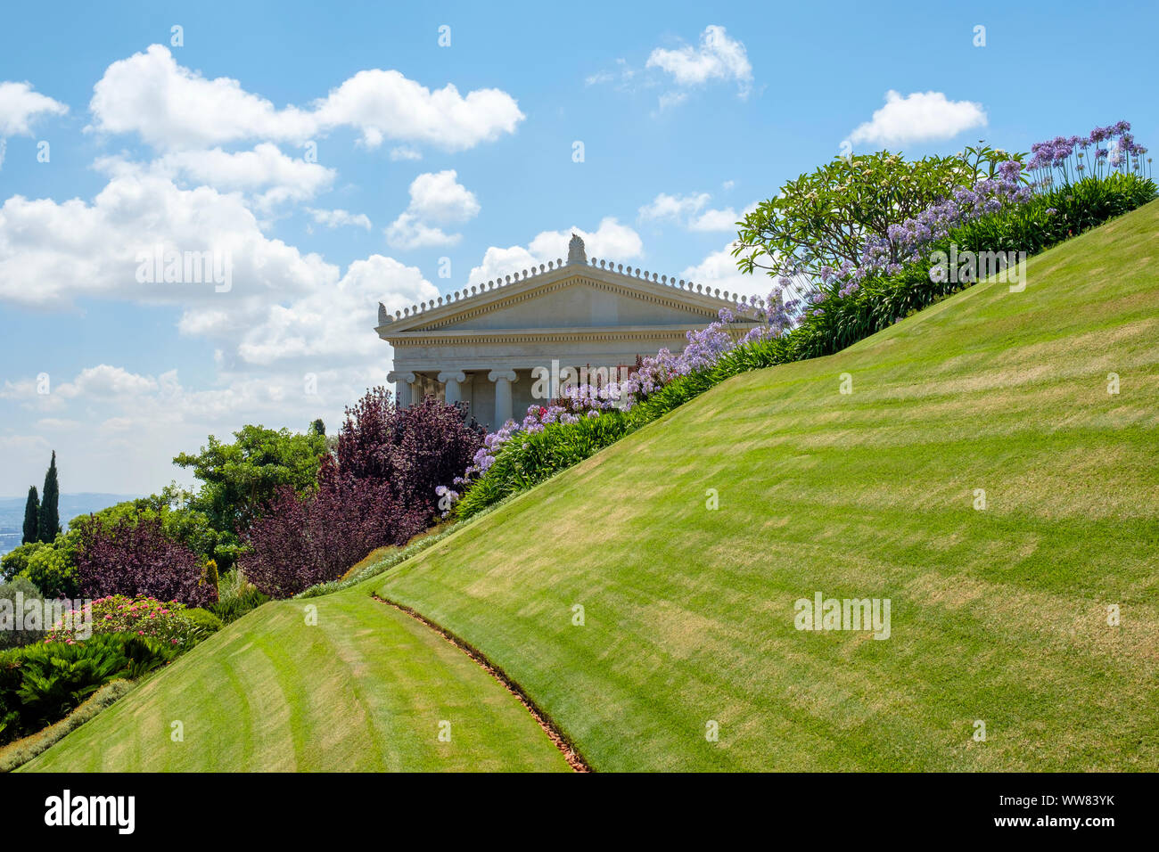 Israele, Distretto di Haifa, Haifa. L'International bahaisti archivi building a Baha'i giardini. Foto Stock