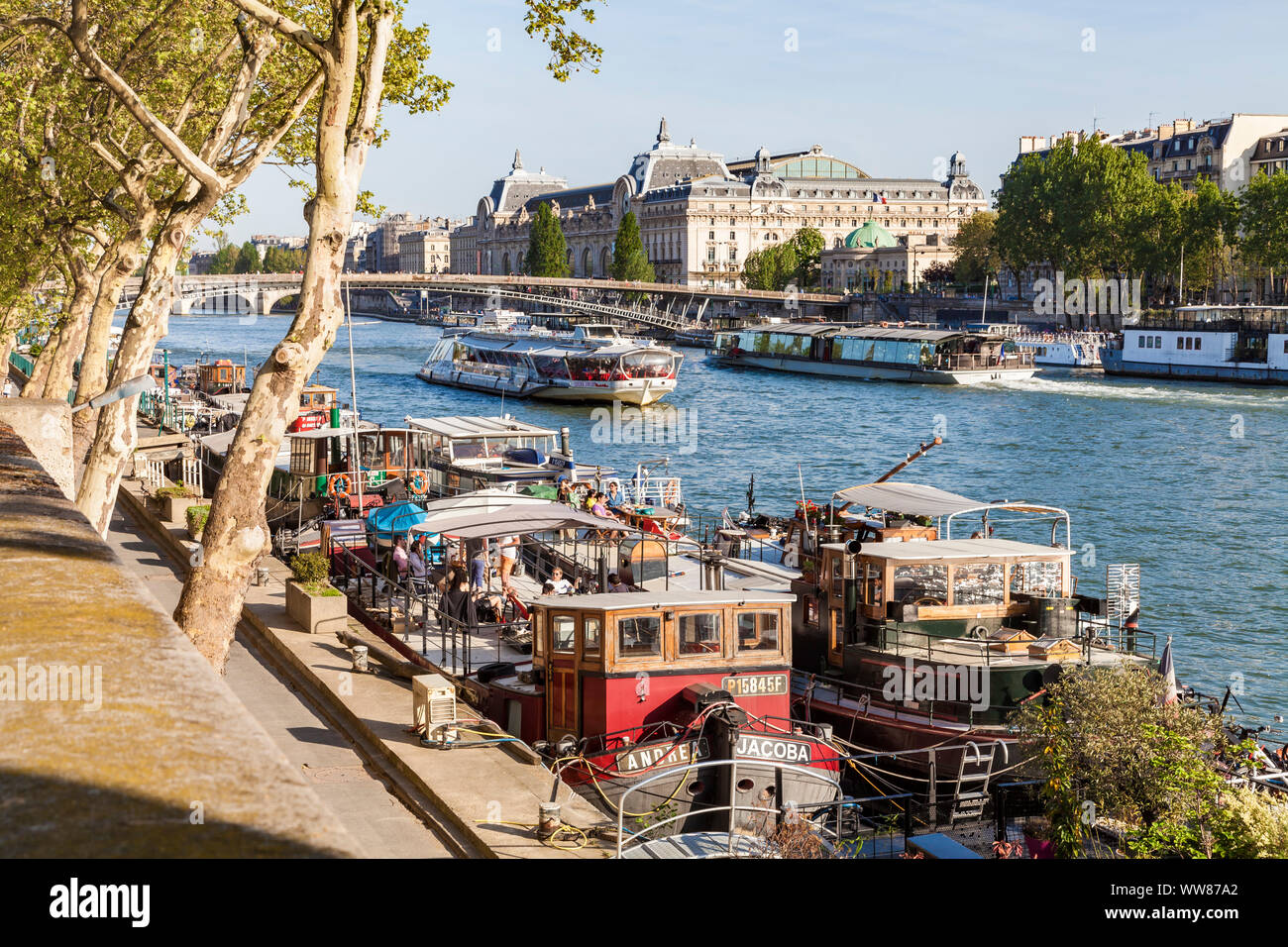 Francia, Parigi, centro città, Senna, houseboats, gite in barca sulla Senna Foto Stock