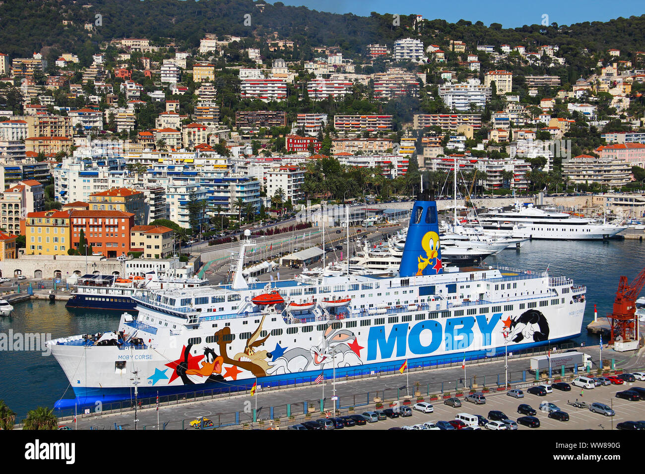 Nizza, Francia - 23 giugno 2016: Moby traghetto crociera nel porto di Nizza Cote d'Azur Foto Stock