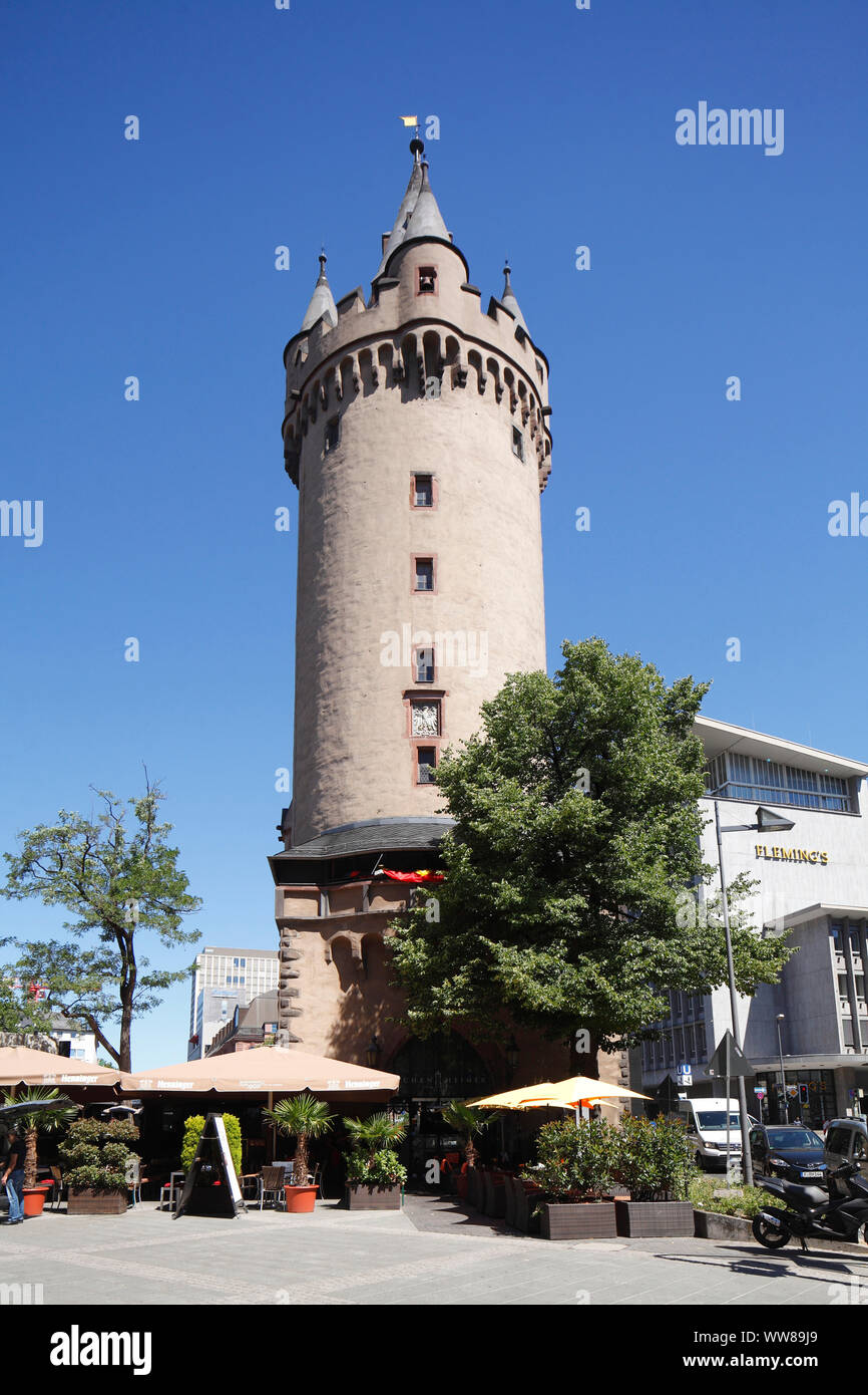 Eschenheimer Turm, città storica gate, Frankfurt am Main, Hesse, Germania, Europa Foto Stock