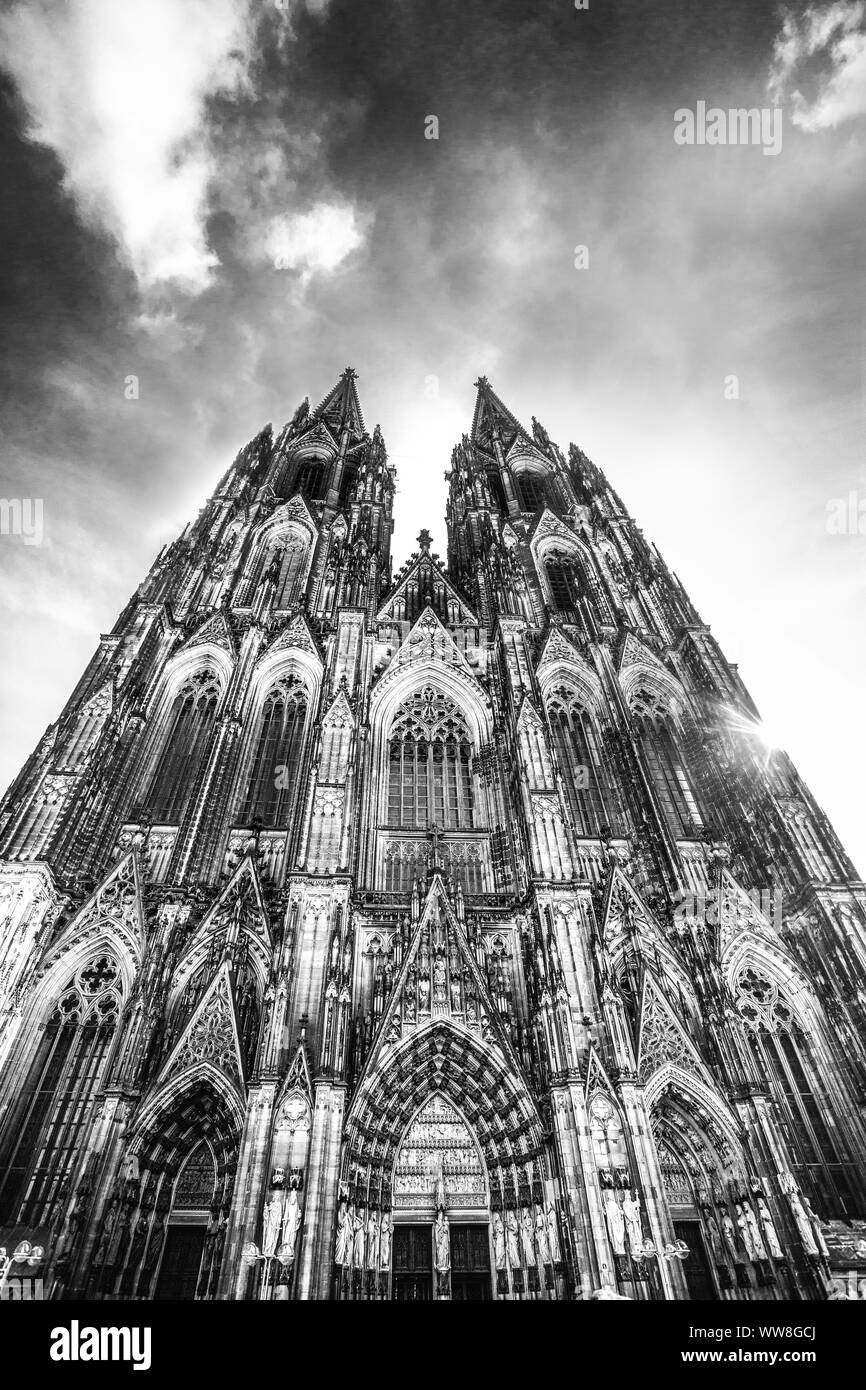 Storica Colonia Germania cattedrale in bianco e nero Foto Stock