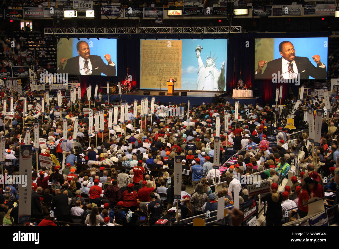 E. W. Jackson dando il suo discorso sulla gara per il luogotenente governatore al 2013 Partito Repubblicano della convenzione della Virginia a Richmond, VA, Stati Uniti d'America. Foto Stock