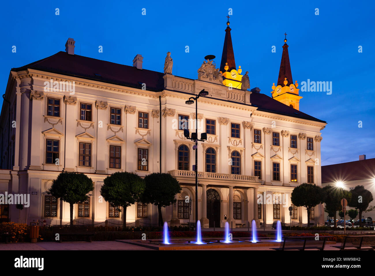 Il Palazzo vescovile edificio nella città di Szombathely. Il palazzo è una delle più belle histo ungherese Foto Stock