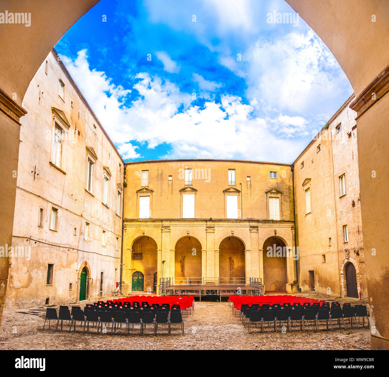 Outdoor opera classica concerto sedi prenotazione vuoto in Italia open air Theatre . Foto Stock