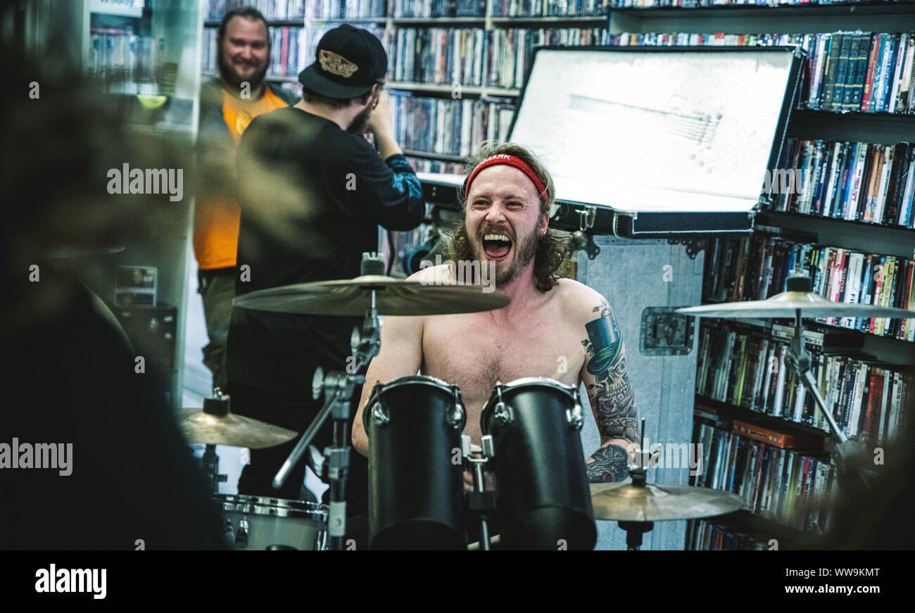 Copenhagen, Danimarca. 13th, settembre 2019. Il danese band death metal Baest esegue un live in-store concerto presso la Accord record in Copenhagen. (Photo credit: Gonzales foto - Nikolaj Bransholm). Foto Stock