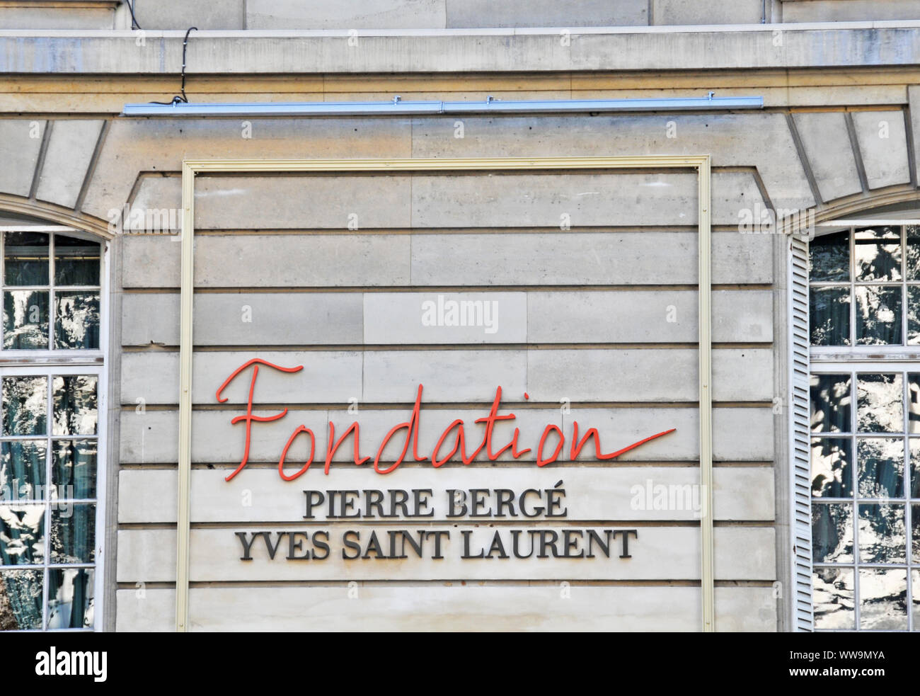 Fondation Pierre Bergé Yves Saint Laurent, 5 Avenue Marceau, Parigi, Francia Foto Stock