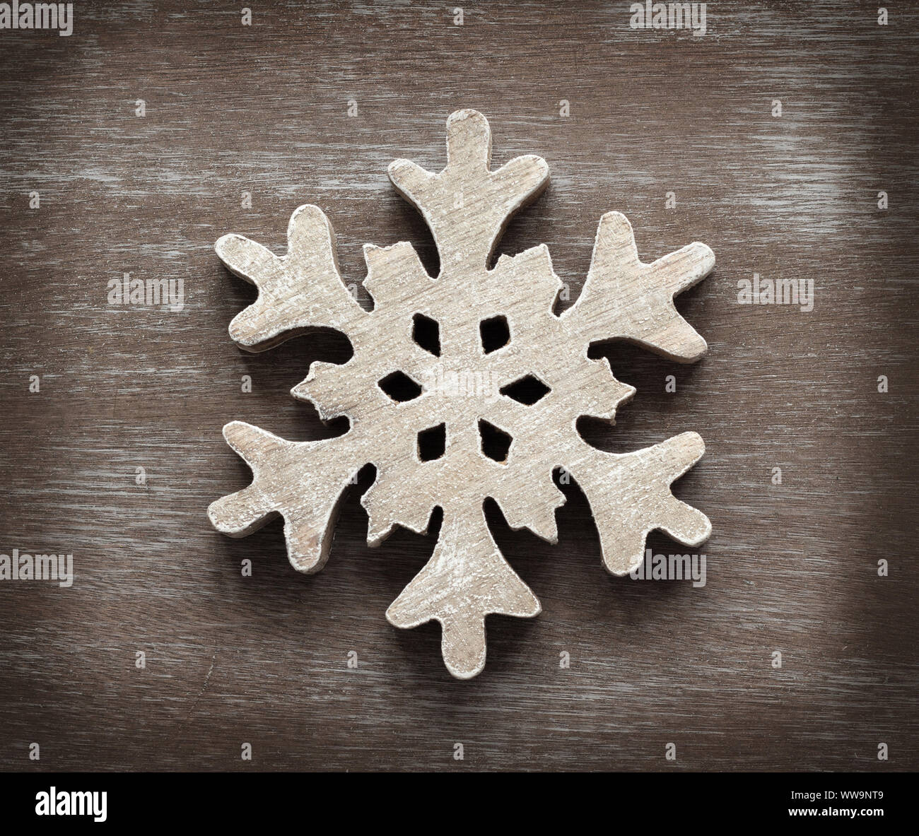 20 Pezzi Di Legno Ritagli A Forma Di Fiocco Di Neve - Fette Lisce 8,1 X 0,3 Cm, Con Foro, Ideali Per Decorazioni Natalizie, Ghirlande E Pittura - 4