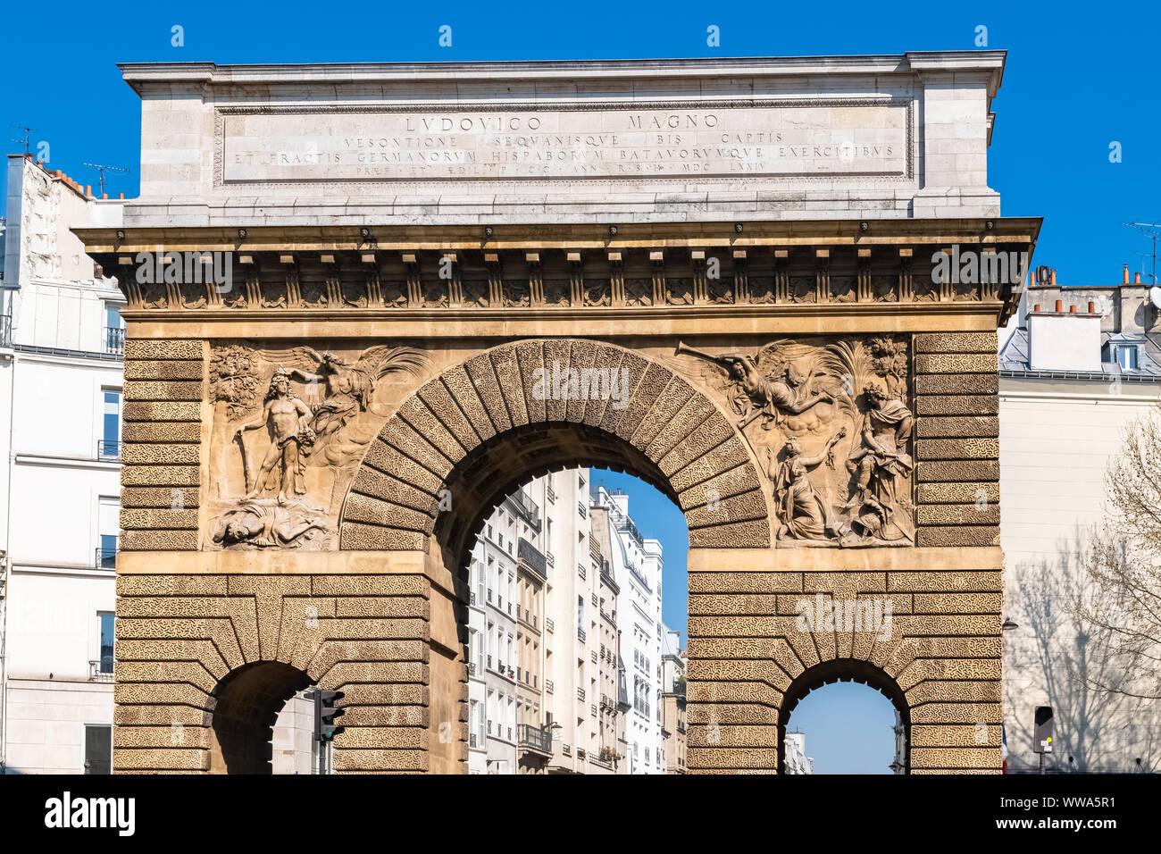 Parigi alla Porte Saint-Martin, bella antica porta in prossimità dei Grands Boulevards Foto Stock