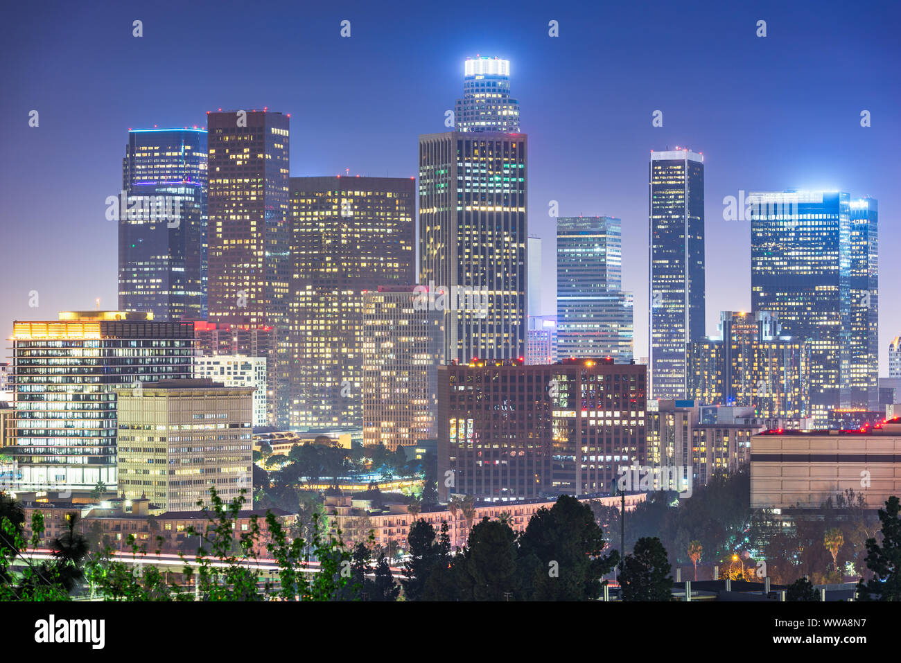 Los Angeles, California, Stati Uniti d'America skyline del centro di notte. Foto Stock