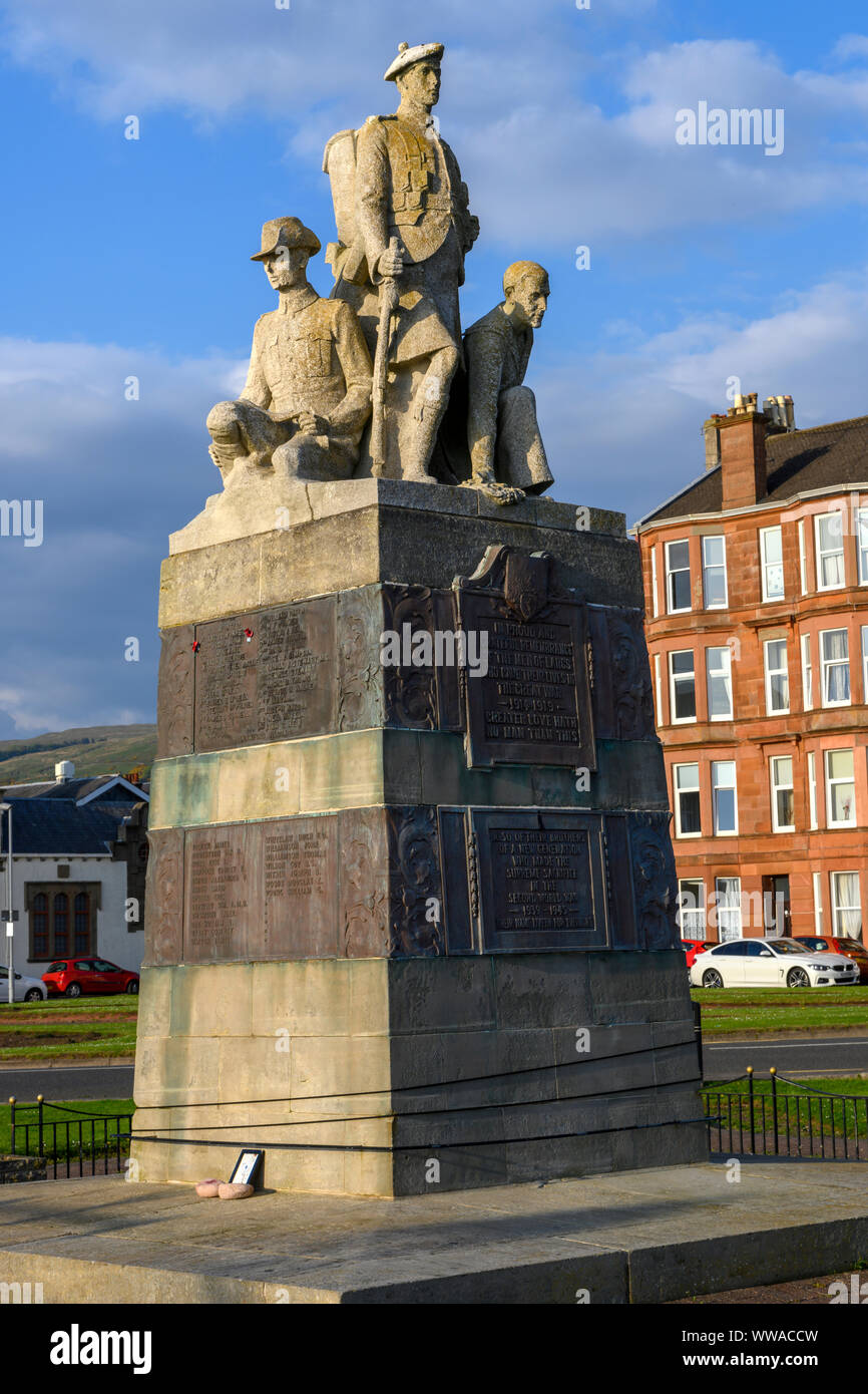 Largs War Memorial, Bath Street, Largs, North Ayrshire, in Scozia, Regno Unito Foto Stock