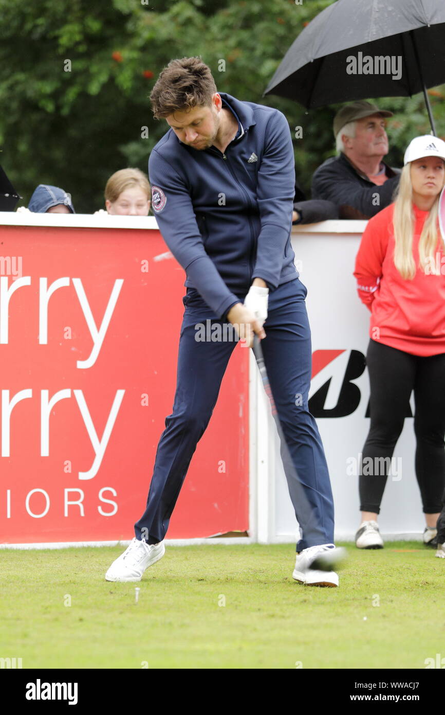 Niall Horan di una direzione tees di presso l'ISP Handa WORLD INVITATIONAL Pro-Am a Galgorm Golf Club vicino a Belfast, Irlanda del Nord con: Niall Horan dove: Ballymena, County Antrim, Irlanda del Nord quando: 14 Ago 2019 Credit: WENN.com Foto Stock