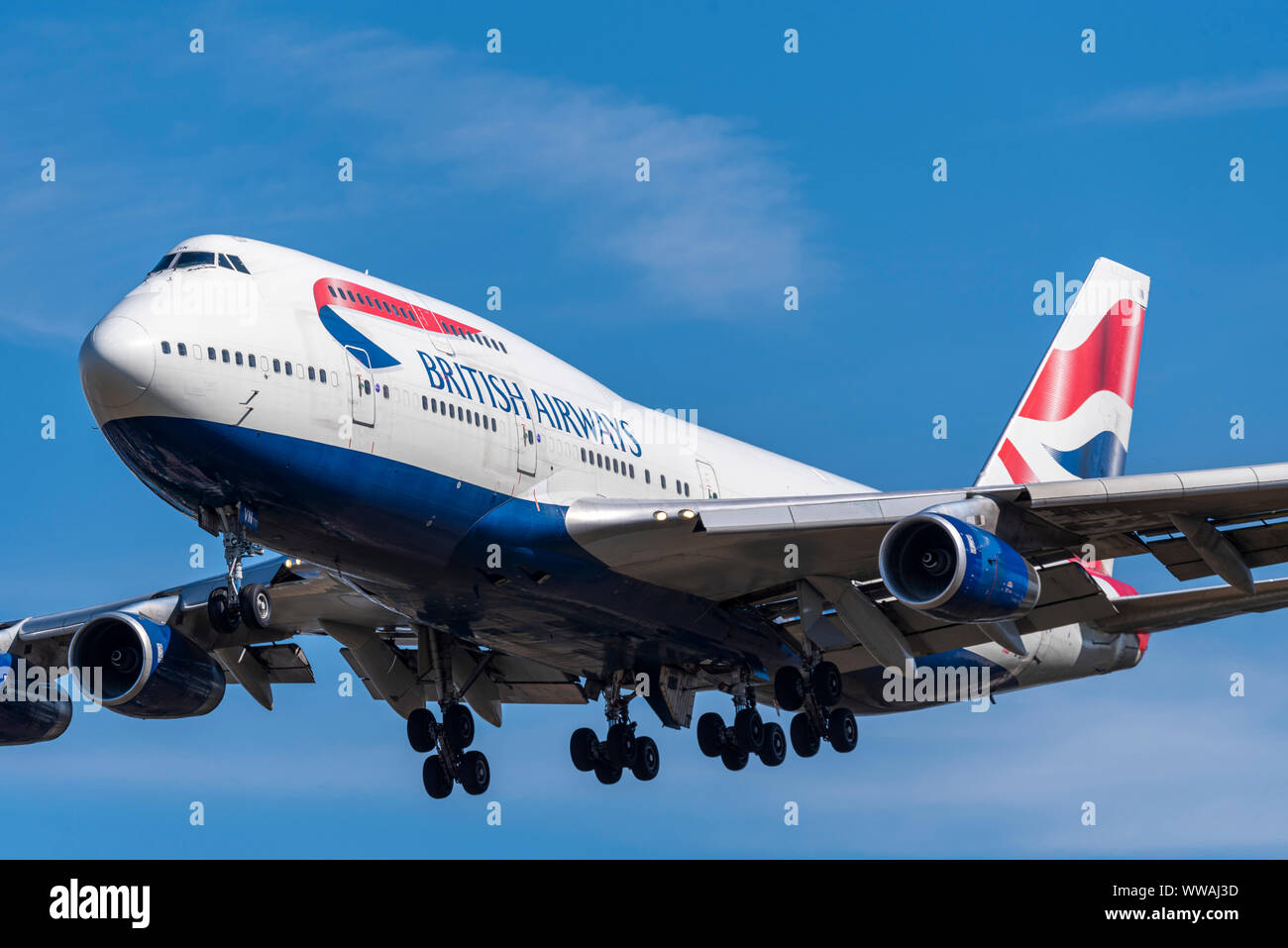 British Airways Boeing 747 Jumbo aereo di linea G-CIVN atterra all'aeroporto di Londra Heathrow a Hounslow, Londra, Regno Unito Foto Stock