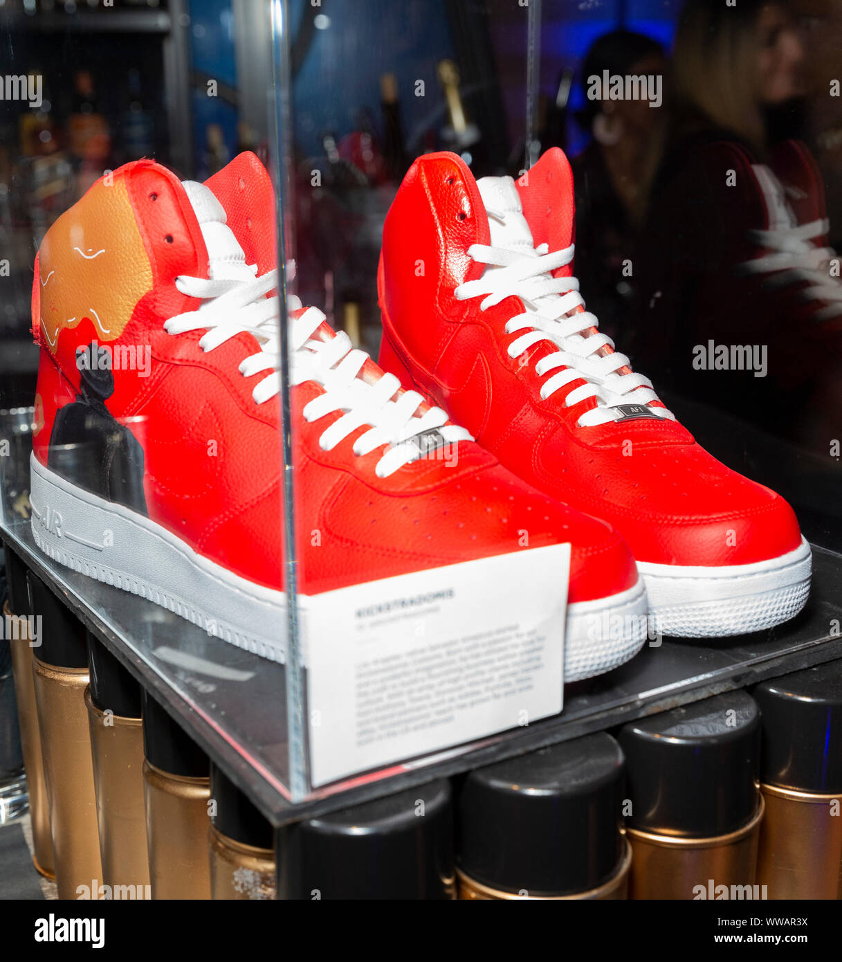 New York, NY - 13 Settembre 2019: Sneakers da Kickstradomis a Optimo celebra la Notorious B.I.G. con "Biggie ispira" svelano murale presentano arte & Celebrazione a William Vale Hotel Foto Stock