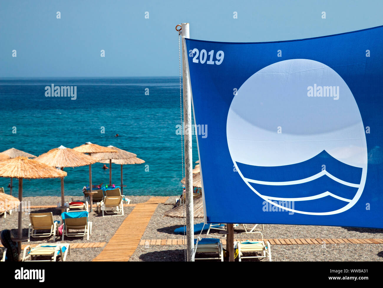 Bandiera blu a Kakkos Bay Beach, tra ferma e Koutsounari villaggi, Ierapetra, Lassithi, Grecia. Foto Stock