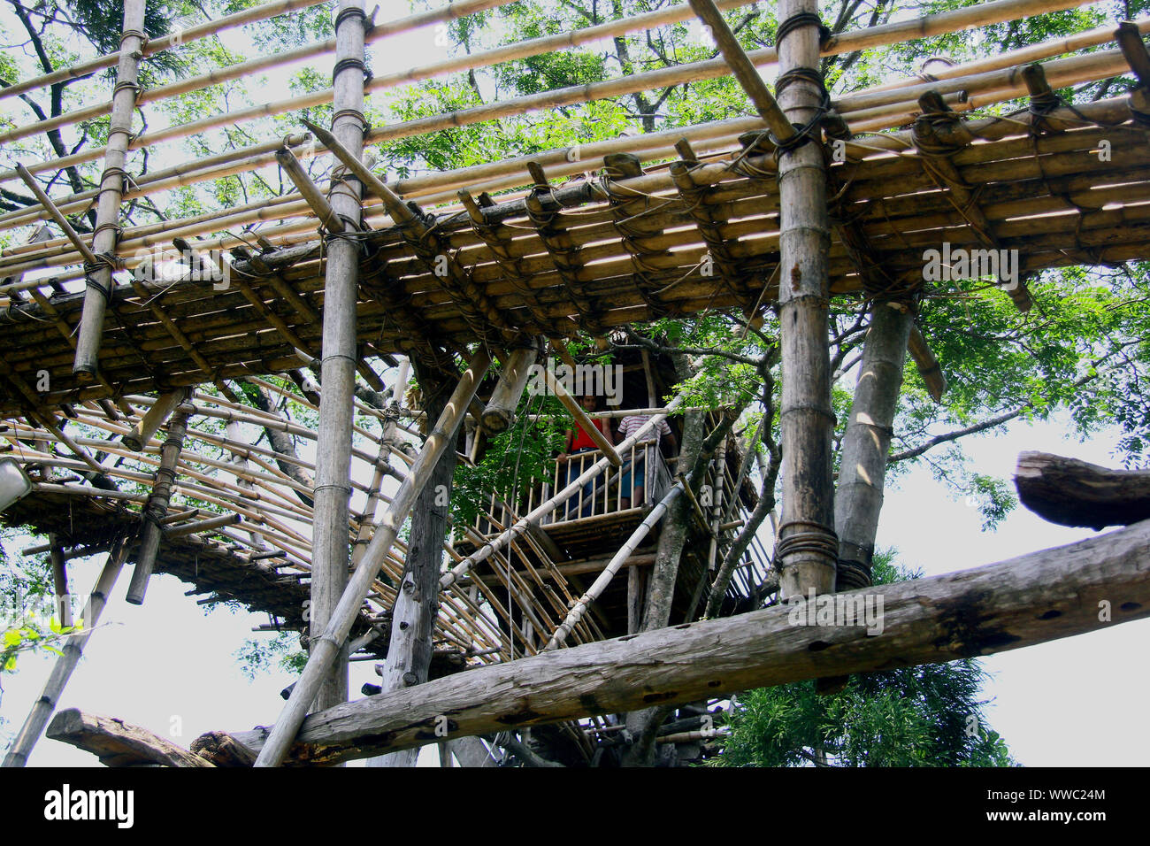 Costruzione di bambù nel villaggio Mawlynnong in Meghalaya Foto Stock