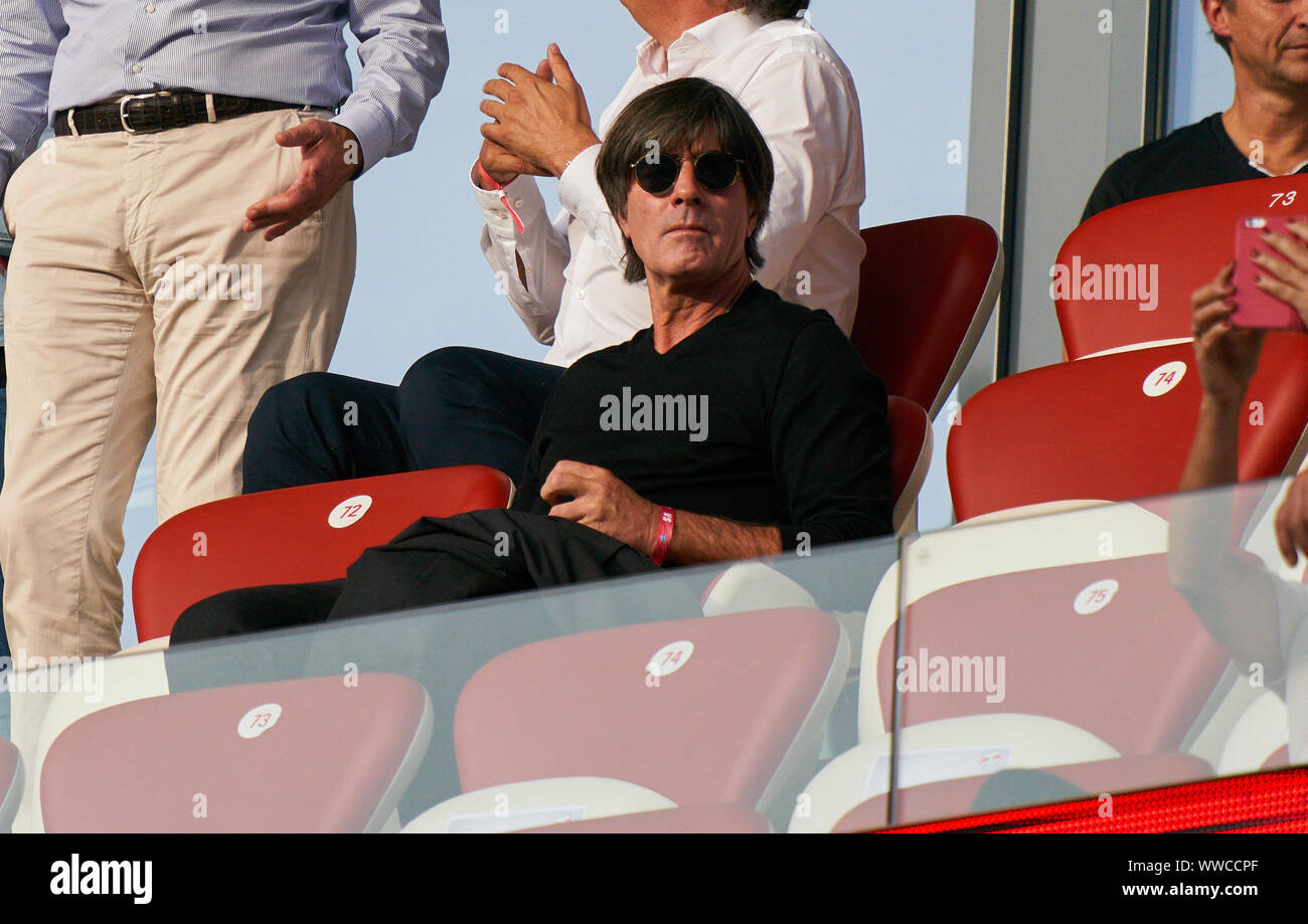 Leipzig, Germania. Xiv Sep, 2019. DFB headcoach Joachim Jogi LOEW, LÖW, half-size, ritratto, RB LEIPZIG - FC Bayern Monaco 1-1 - DFL REGOLAMENTI VIETANO QUALSIASI USO DI FOTOGRAFIE come sequenze di immagini e/o quasi-VIDEO - 1.della Lega calcio tedesca , Leipzig, Germania, Settembre 14, 2019 stagione 2019/2020, giornata 4, FCB, Red Bull, München © Peter Schatz / Alamy Live News Credito: Peter Schatz/Alamy Live News Foto Stock